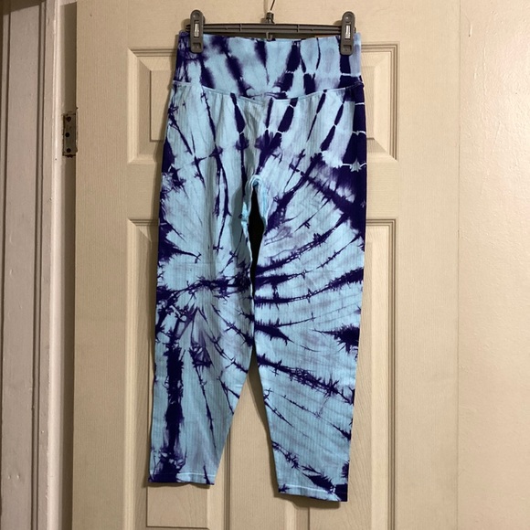 NWT Pink Seamless High Waist 7/8 Workout Tight - Blue Breeze Spiral Tie Dye - Picture 6 of 13